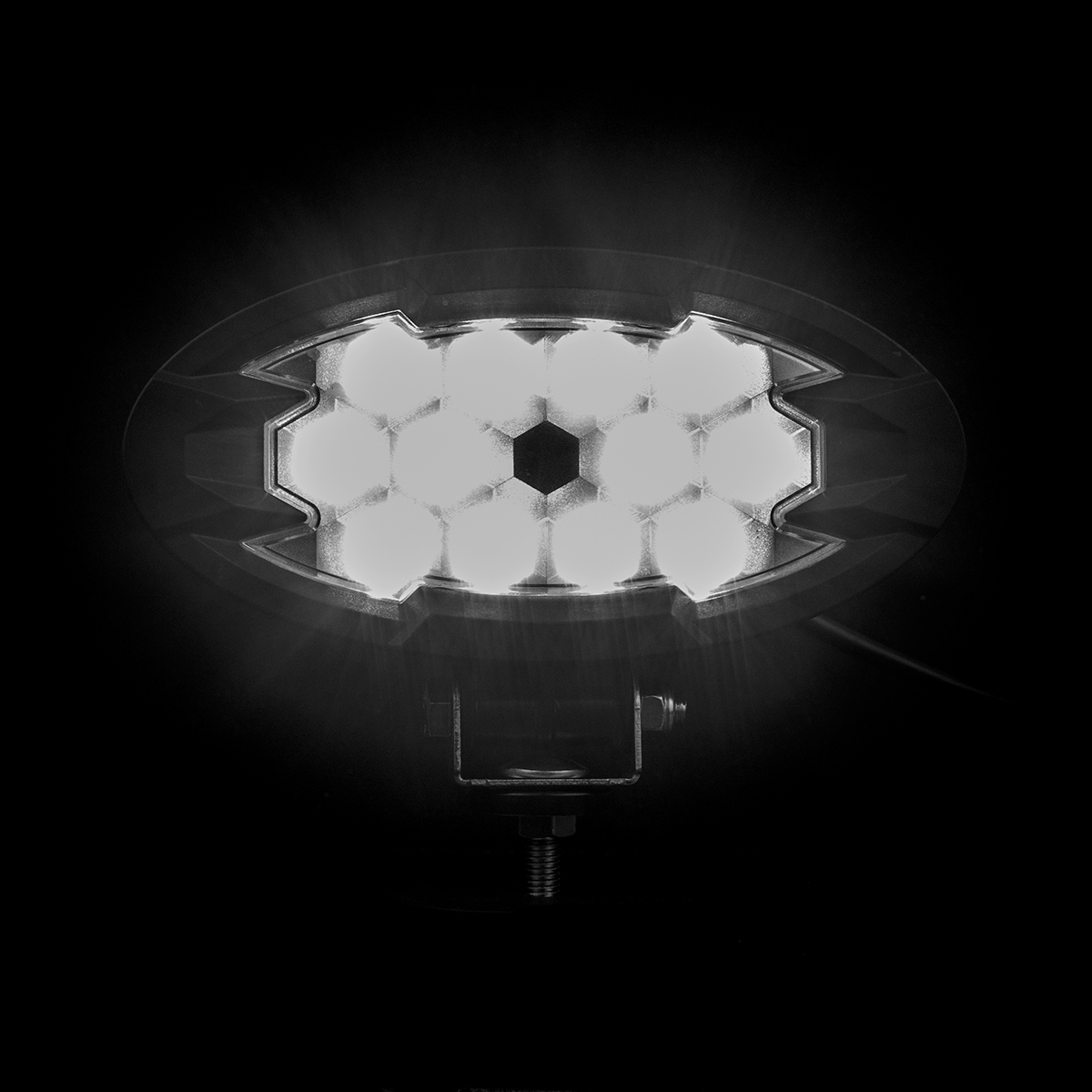 Arbeitsleuchte LRD 3162 RAPTOR – zuverlässige Ausleuchtung unter allen Bedingungen.